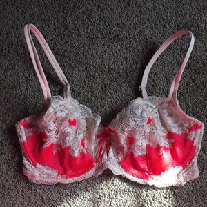 Victoria’s Secret lace bra